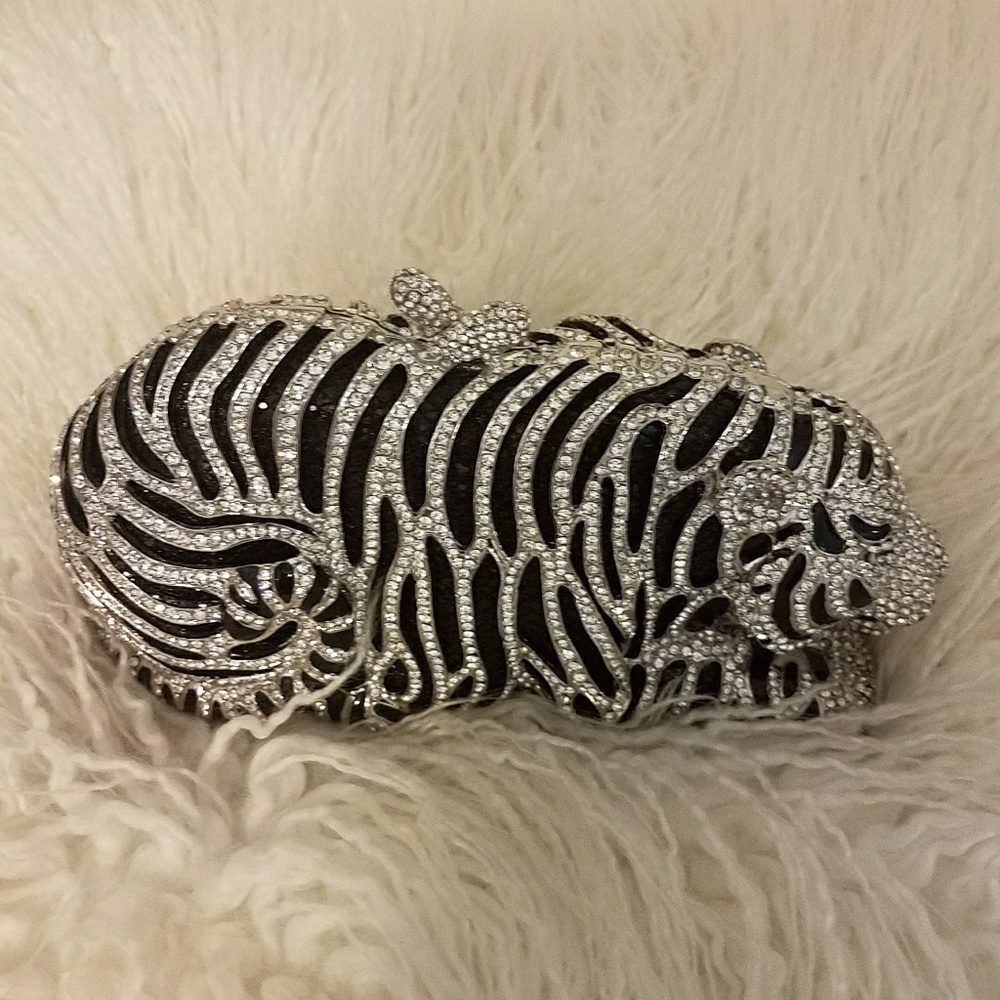 All Crystallize Clutch